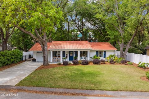 Single Family Residence in Hilton Head Island SC 9 Camellia Street.jpg