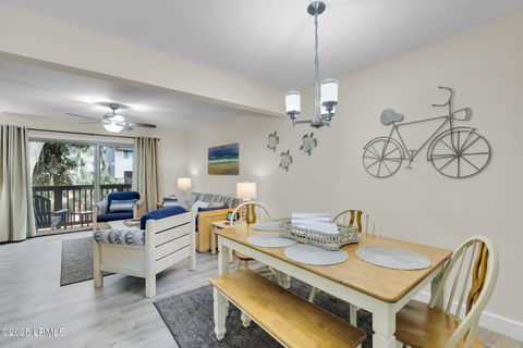 Condominium in Hilton Head Island SC 1 Tanglewood Drive #404.jpg