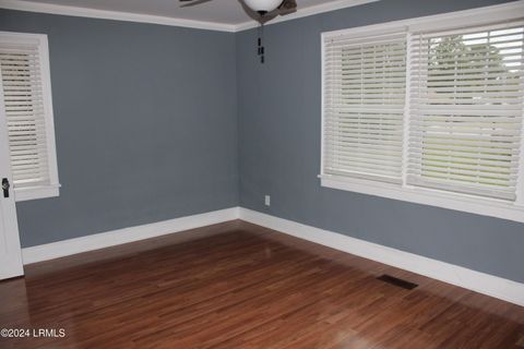 Single Family Residence in Hampton SC 402 Schley Street 7.jpg