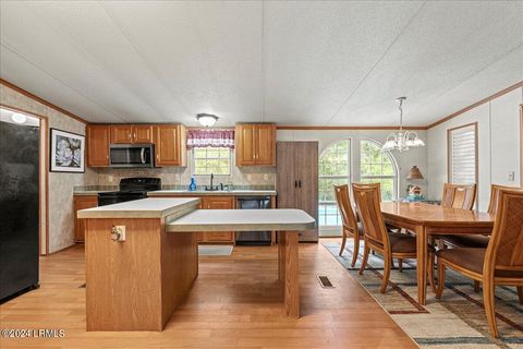 Mobile Home in Ridgeland SC 380 Langfordville Road 11.jpg