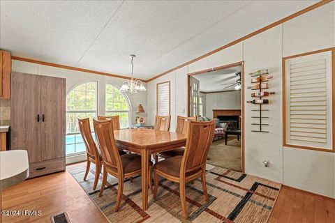 Mobile Home in Ridgeland SC 380 Langfordville Road 12.jpg