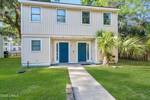 Townhouse in Beaufort SC 2304 Pine Court #1.jpg
