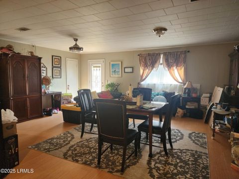 Single Family Residence in Hampton SC 106 Sharon Avenue 6.jpg
