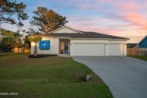 Single Family Residence in Beaufort SC 1014 Ferrets End.jpg