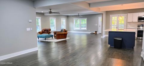 Single Family Residence in Hampton SC 401 Mulberry Street 4.jpg