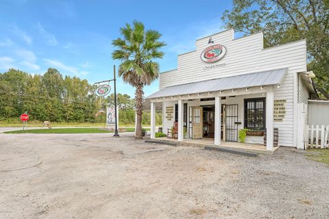  in Yemassee SC 1398 Kings Highway.jpg
