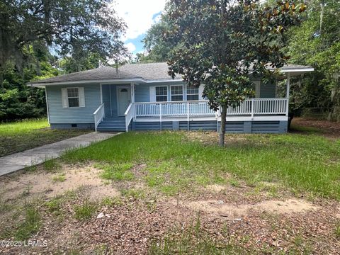 Single Family Residence in Beaufort SC 2207 Morris Street.jpg