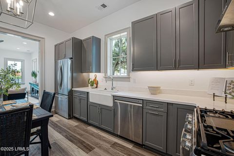 Single Family Residence in Beaufort SC 1411 Duke Street 8.jpg