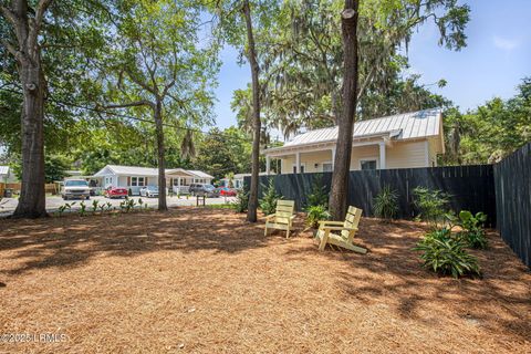 Single Family Residence in Beaufort SC 1411 Duke Street 28.jpg