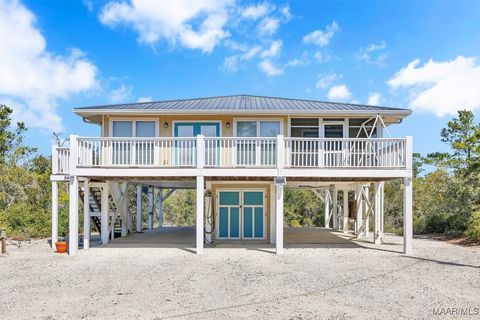 Single Family Residence in Gulf Shores AL 8407 Robley Lane.jpg