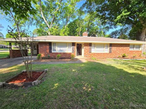 Single Family Residence in Montgomery AL 2786 CRESTVIEW Avenue.jpg