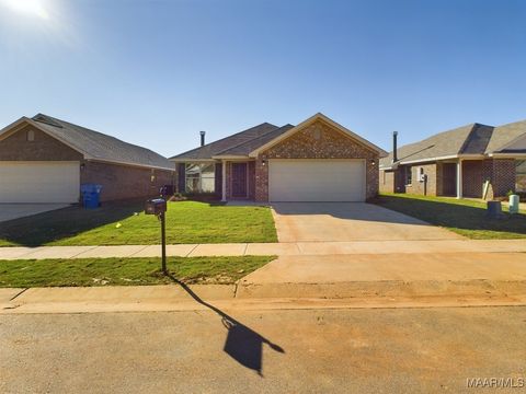 Single Family Residence in Montgomery AL 6317 Ridgeside Boulevard.jpg