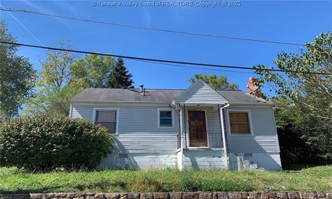 Single Family Residence in Saint Albans WV 300 Hill Street.jpg