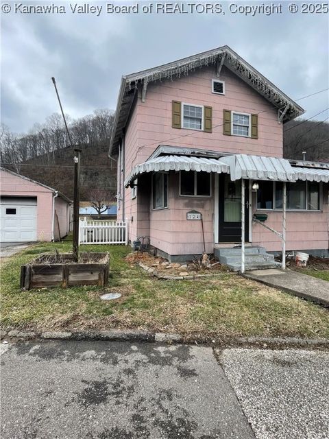 Single Family Residence in Belle WV 124 Gardner Avenue.jpg