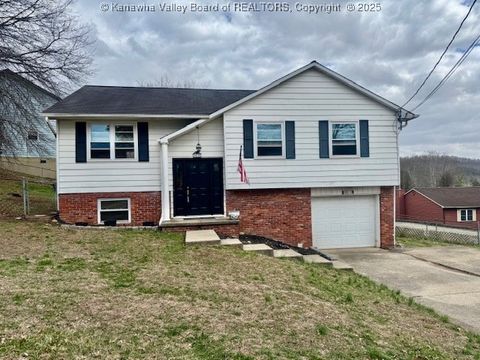 Single Family Residence in Cross Lanes WV 5010 Shannon Drive.jpg