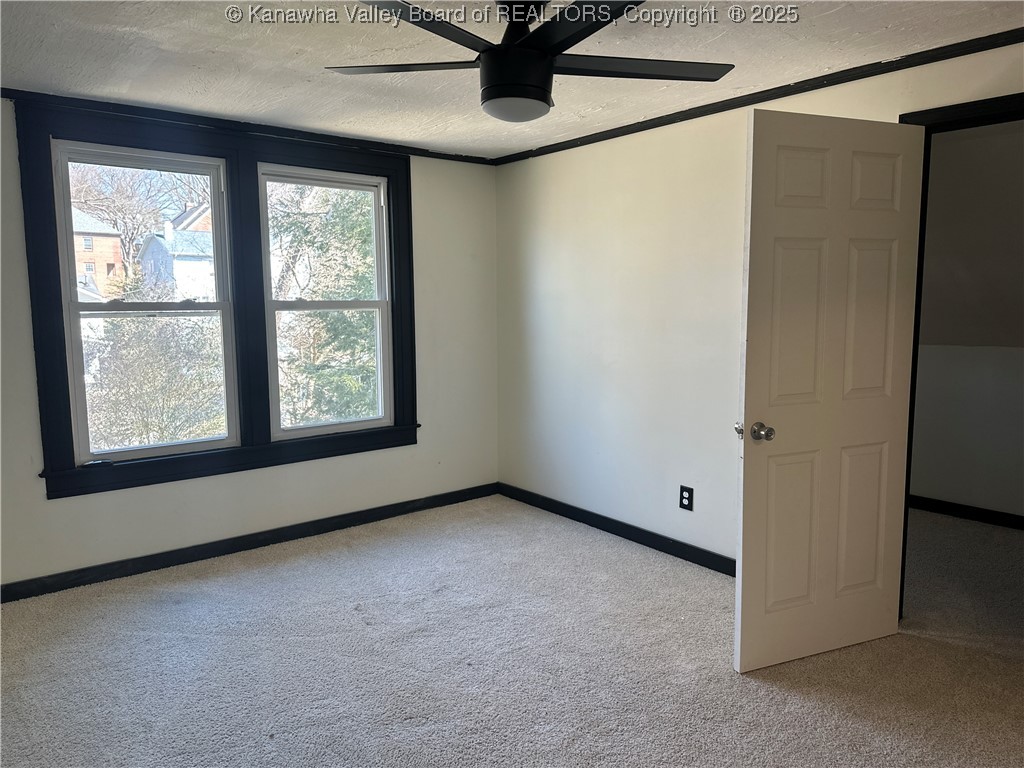 Single Family Residence in Charleston WV 850 Springdale Drive 15.jpg
