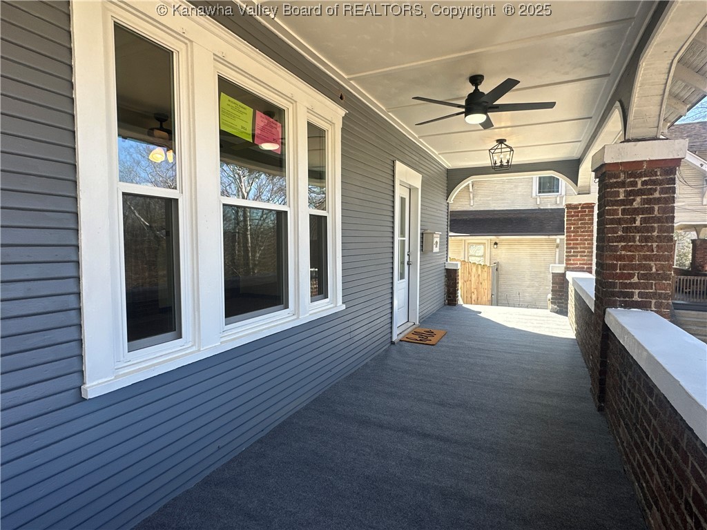 Single Family Residence in Charleston WV 850 Springdale Drive 2.jpg