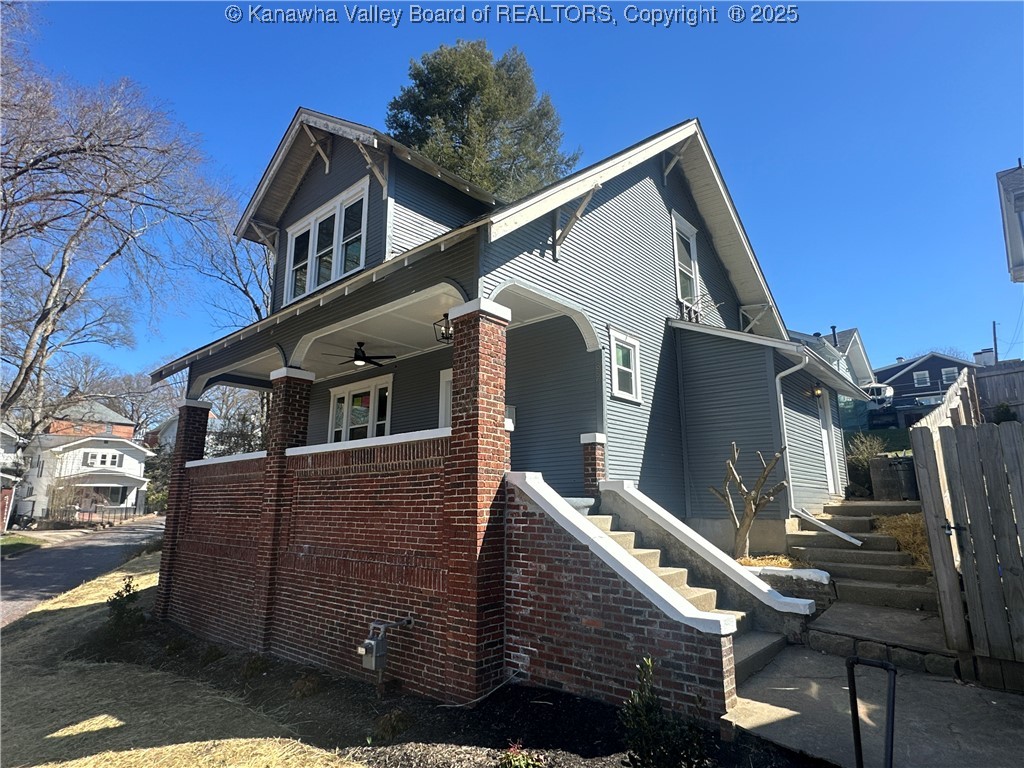 Single Family Residence in Charleston WV 850 Springdale Drive 20.jpg