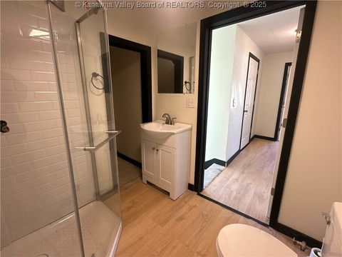 Single Family Residence in Charleston WV 850 Springdale Drive 14.jpg