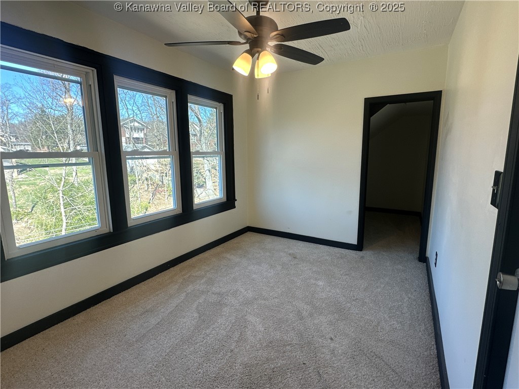 Single Family Residence in Charleston WV 850 Springdale Drive 17.jpg