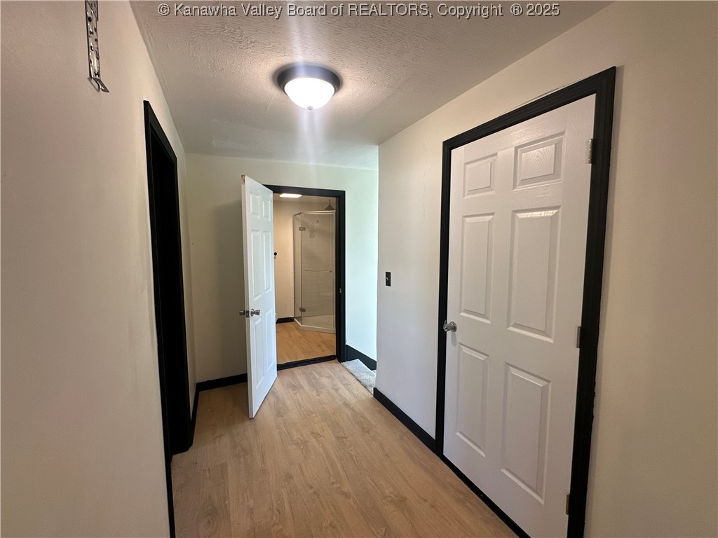 Single Family Residence in Charleston WV 850 Springdale Drive 13.jpg