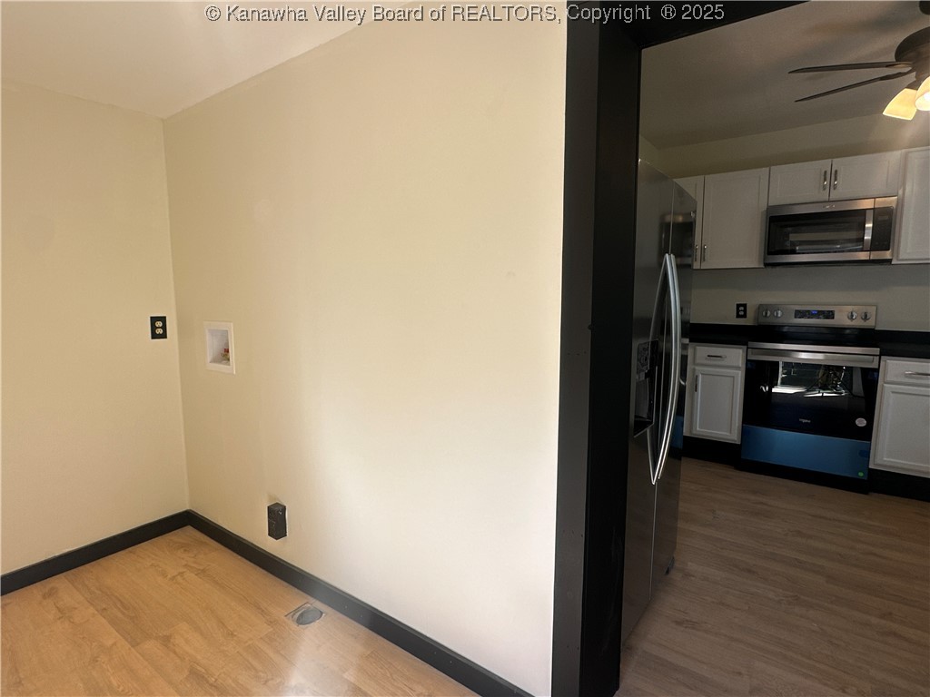 Single Family Residence in Charleston WV 850 Springdale Drive 10.jpg
