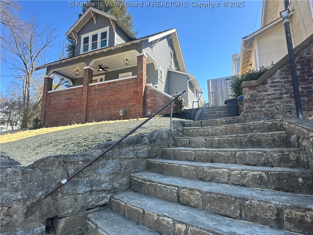 Single Family Residence in Charleston WV 850 Springdale Drive 0.jpg
