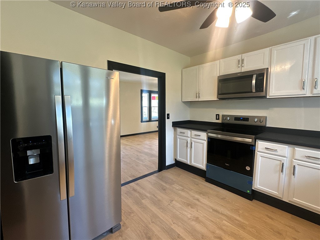 Single Family Residence in Charleston WV 850 Springdale Drive 9.jpg