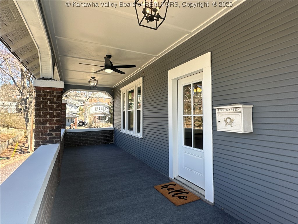 Single Family Residence in Charleston WV 850 Springdale Drive 1.jpg