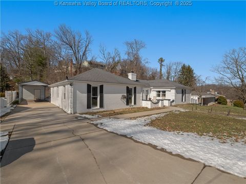 Single Family Residence in Charleston WV 1637 Greystone Road.jpg
