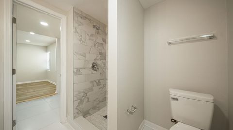 Single Family Residence in Jacksonville FL 11734 Wynell Rd 15.jpg