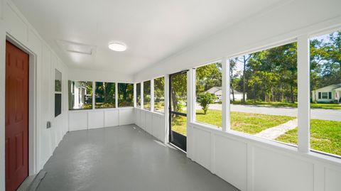 Single Family Residence in Jacksonville FL 11734 Wynell Rd 23.jpg