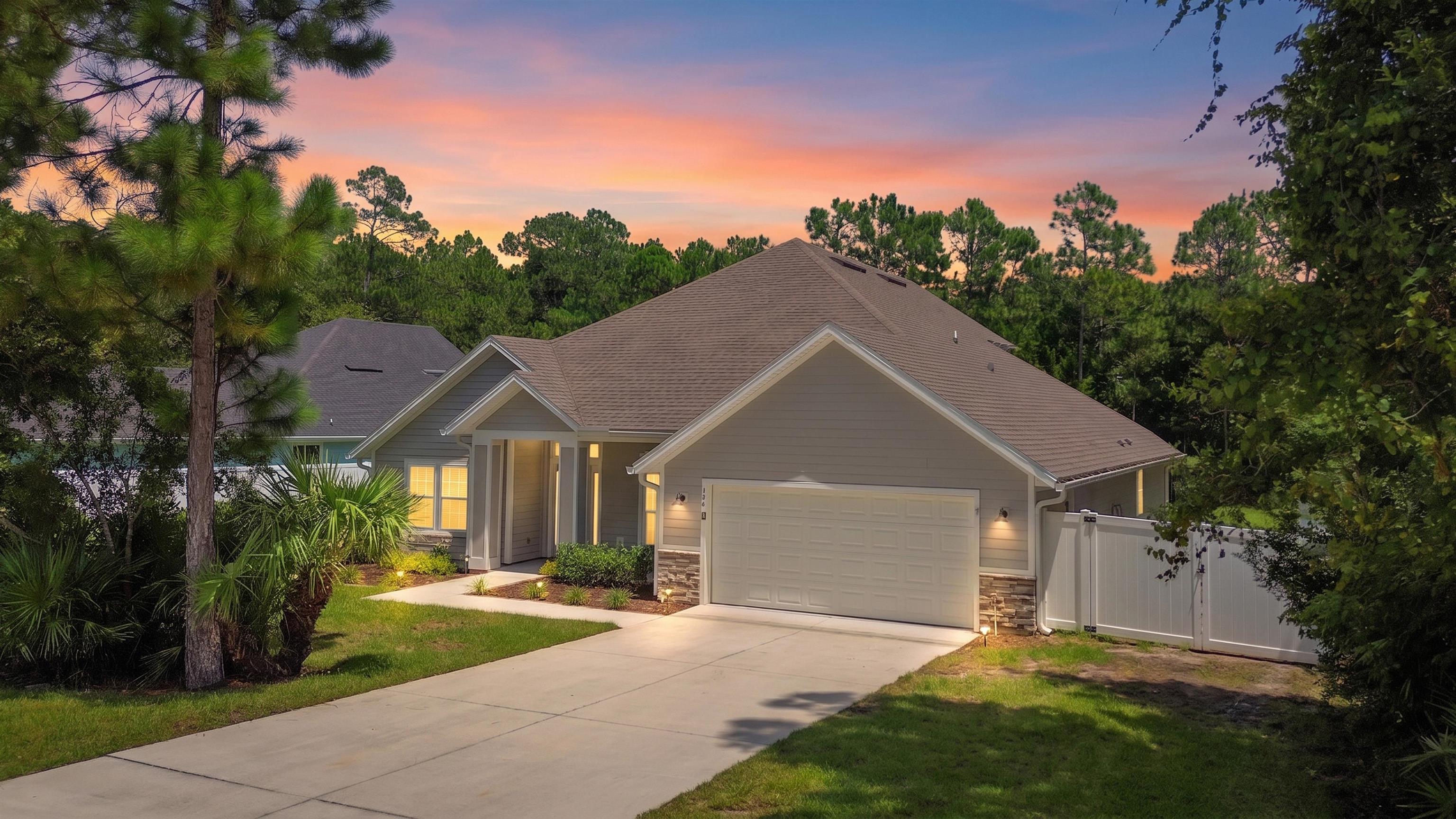 124 Prairie Lake Dr, Saint Augustine, FL 32084