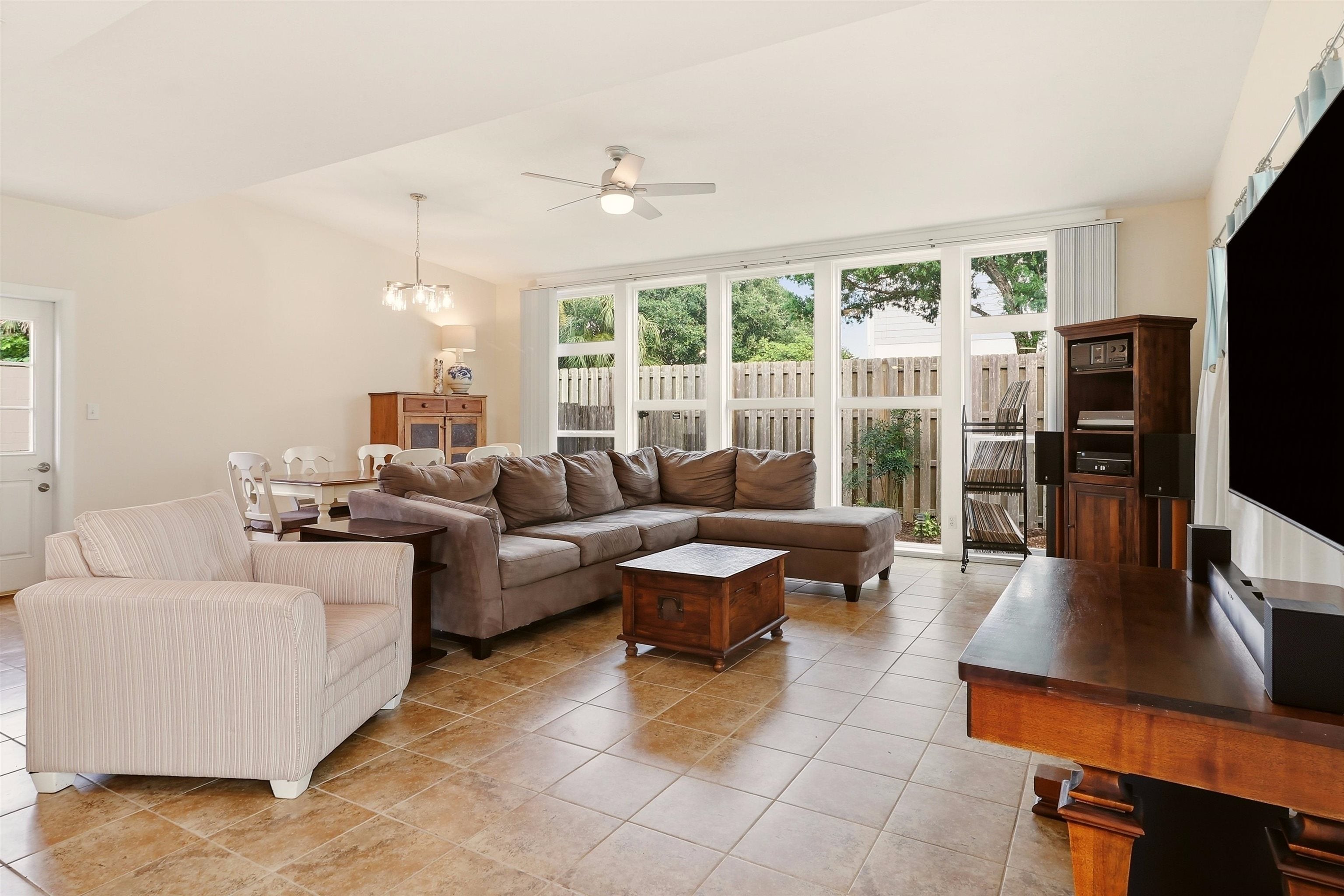 14 Linda Mar Dr, Saint Augustine, FL 32080 photo