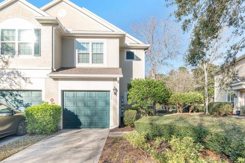 Condominium in Jacksonville FL 7990 Baymeadows Rd.jpg