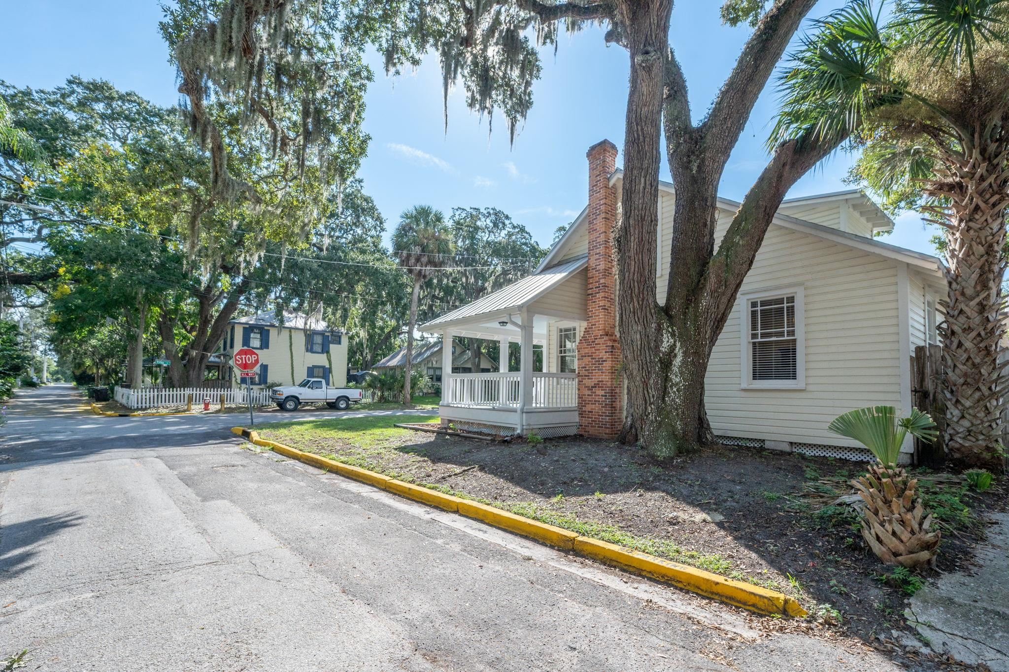 18 Estey St, Saint Augustine, FL 32084 photo