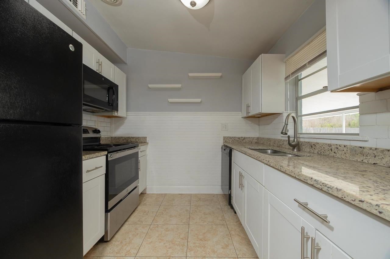 1763 Lawson Rd, Jacksonville, FL 32246 photo