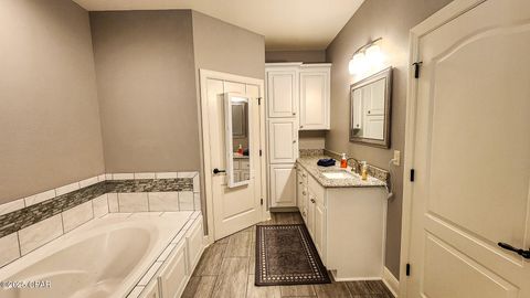 Single Family Residence in Sneads FL 7526 Weddington Road 18.jpg