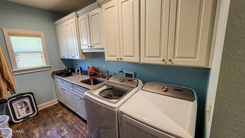 Single Family Residence in Sneads FL 7526 Weddington Road 34.jpg