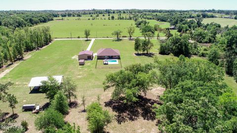 Single Family Residence in Sneads FL 7526 Weddington Road 41.jpg