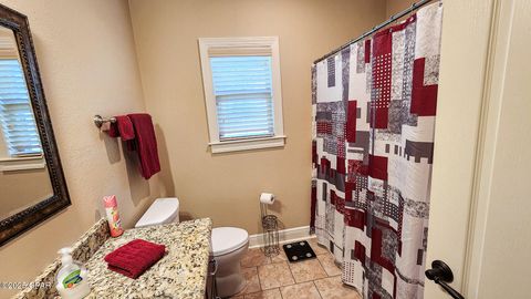 Single Family Residence in Sneads FL 7526 Weddington Road 28.jpg