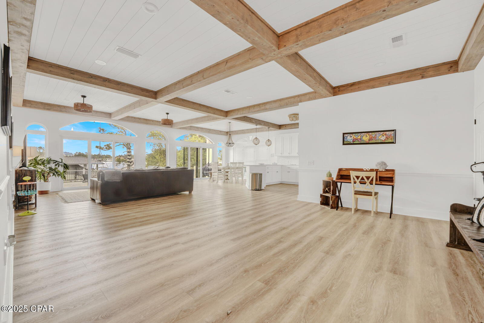 5620 Lagoon Dr, Panama City Beach, FL 32408