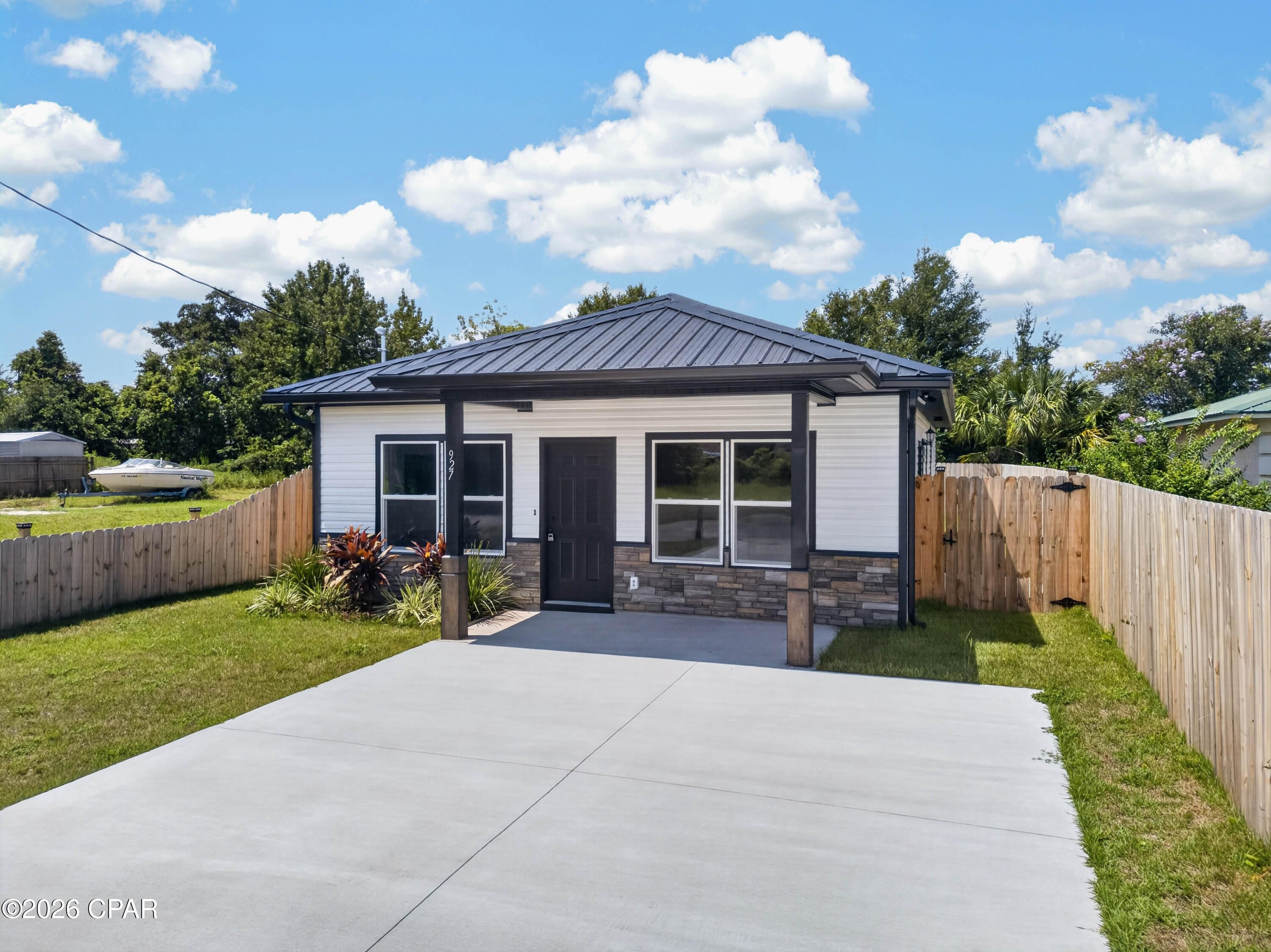 927 Spring Ave, Panama City, FL 32401 photo