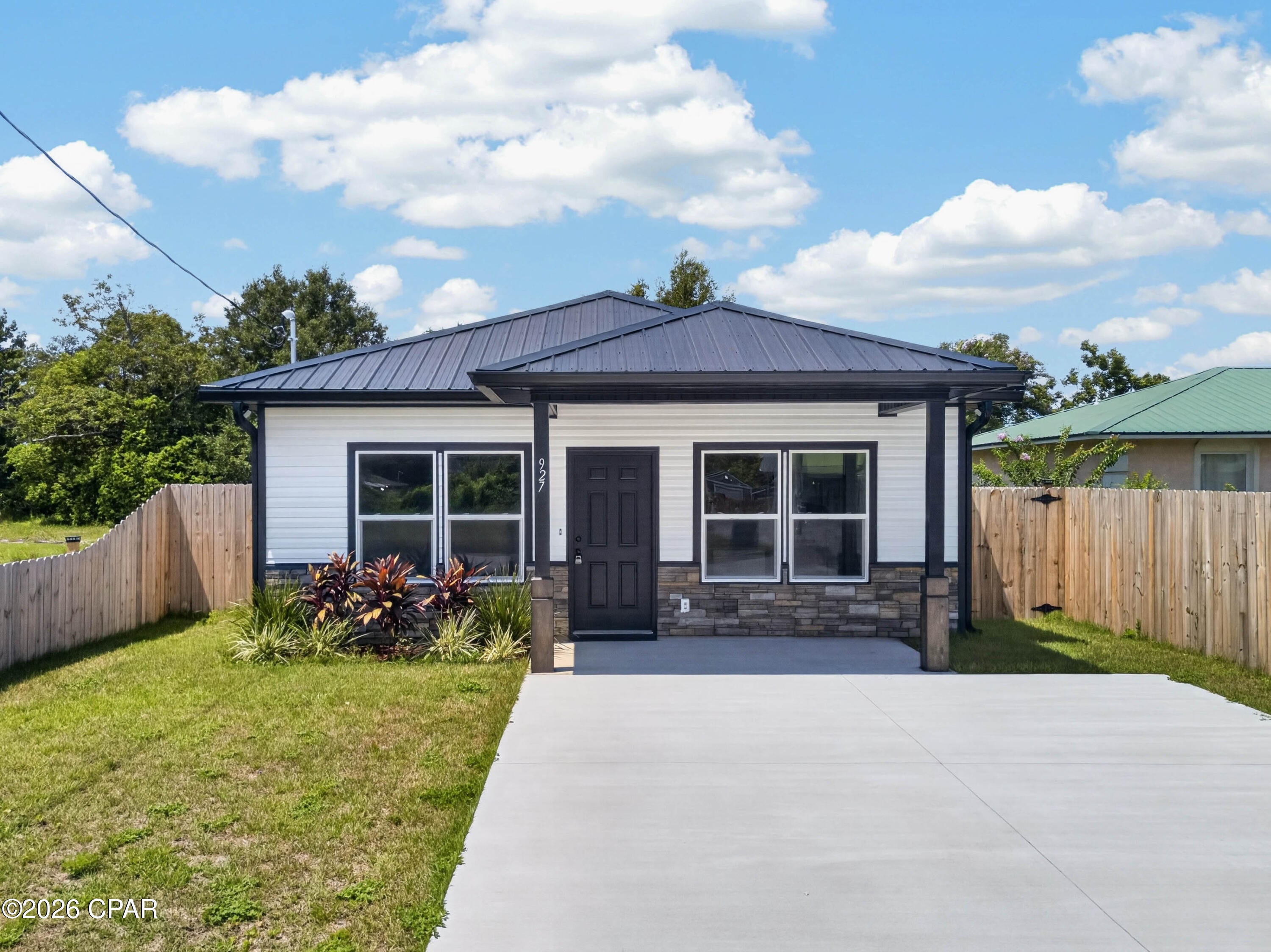 927 Spring Ave, Panama City, FL 32401 photo