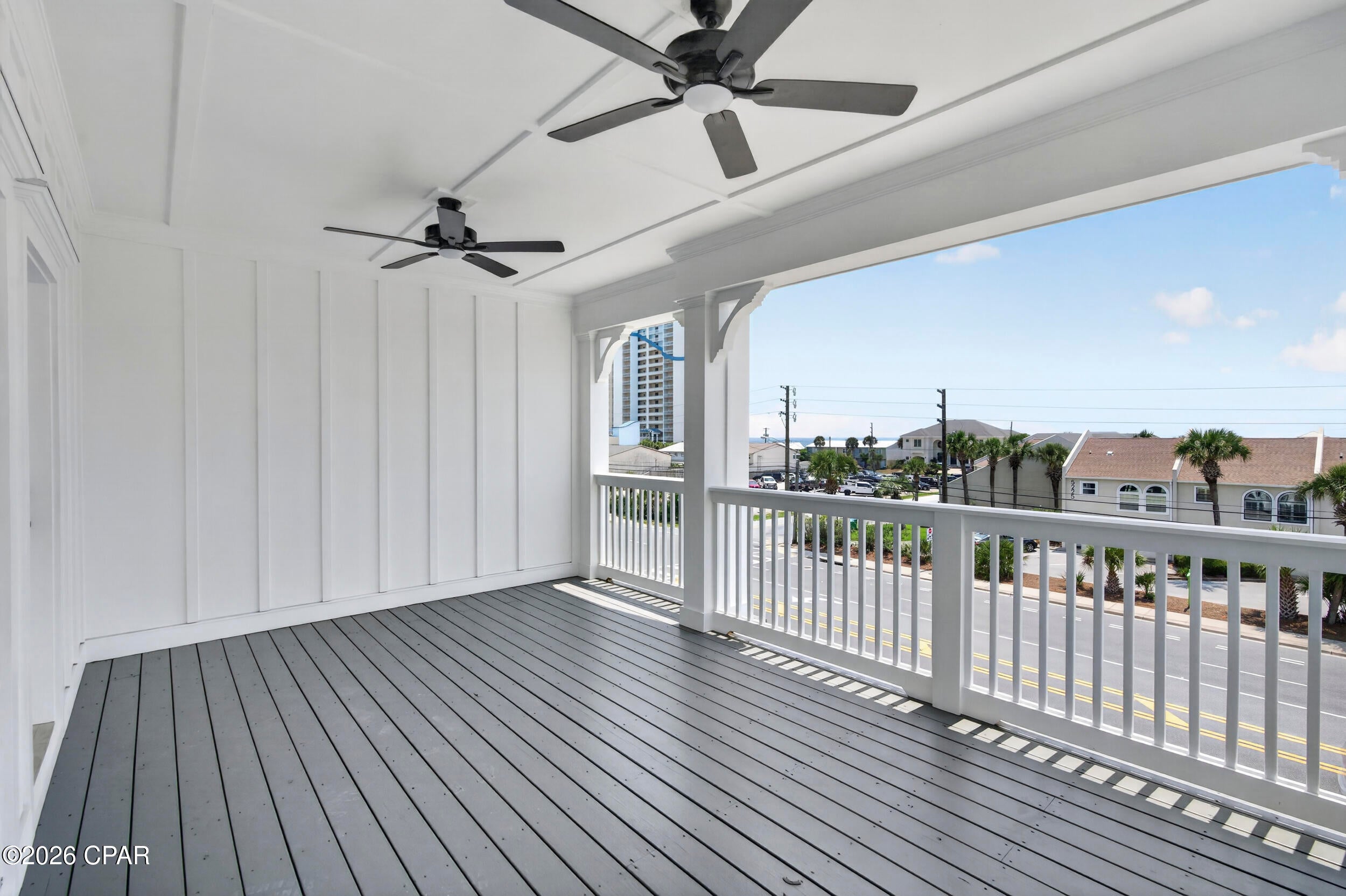 5233 Thomas Dr, Panama City Beach, FL 32408 photo