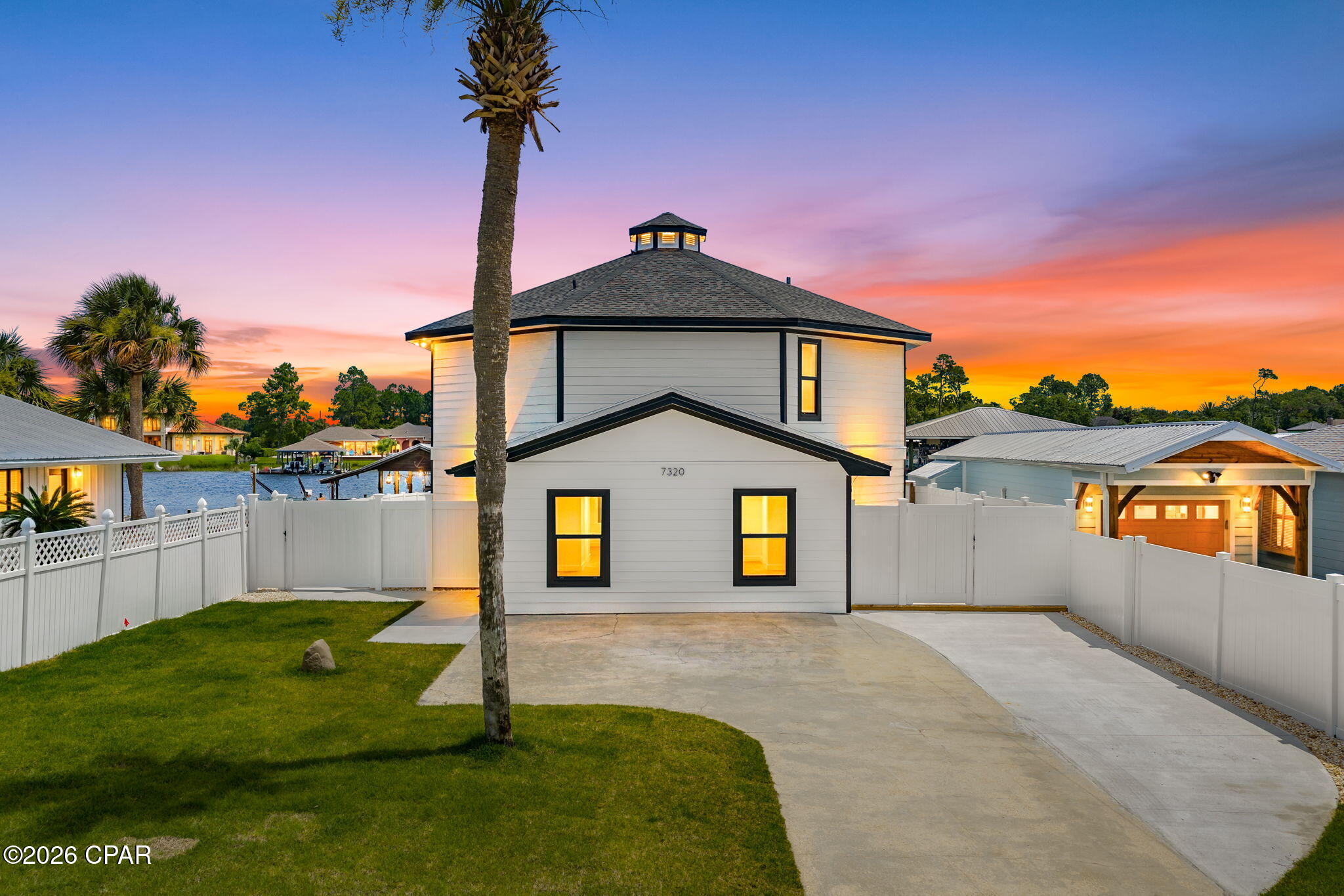 7320 Lagoon Dr, Panama City Beach, FL 32408