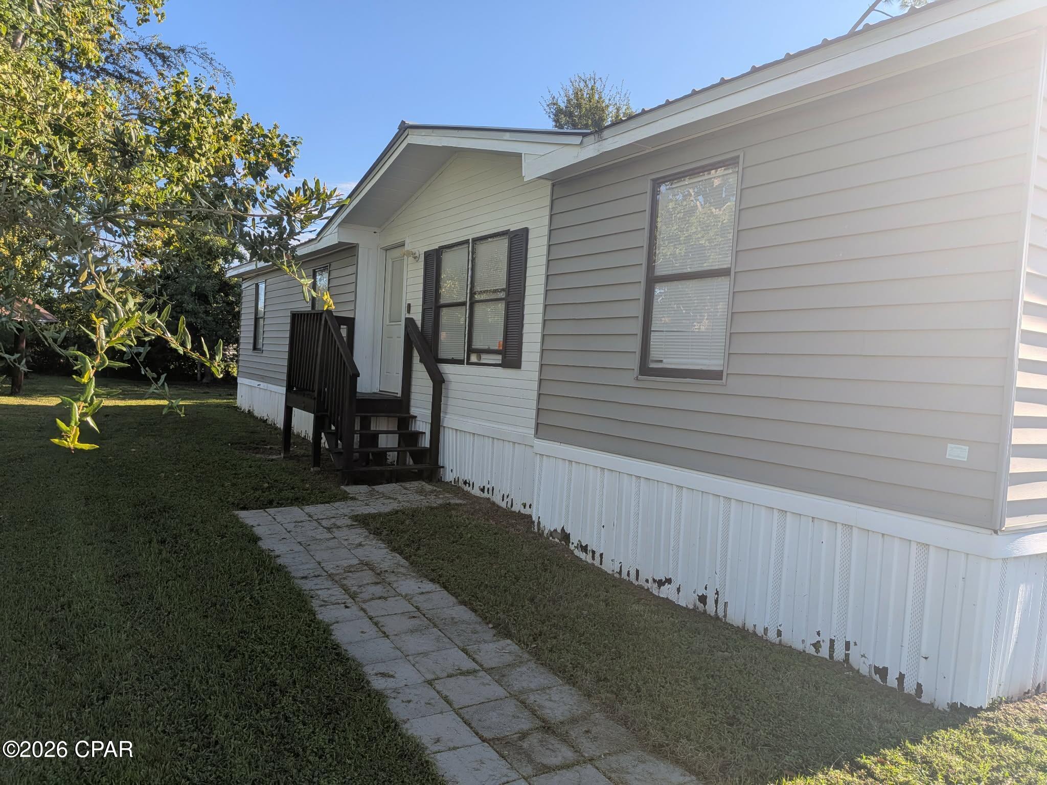 6221 Christen Dr, Panama City, FL 32404