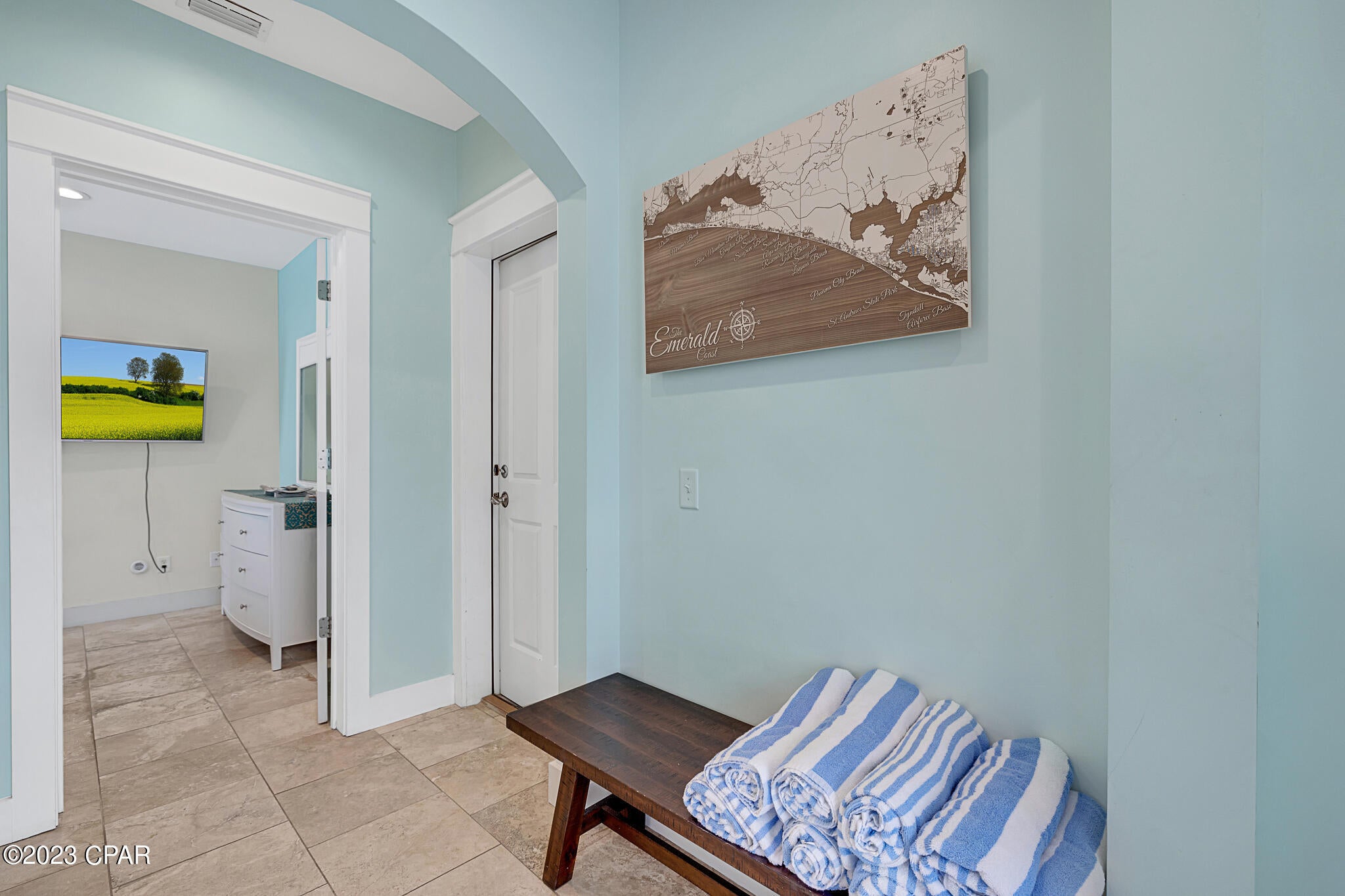 621 Lyndell Ln #B, Panama City Beach, FL 32407 photo