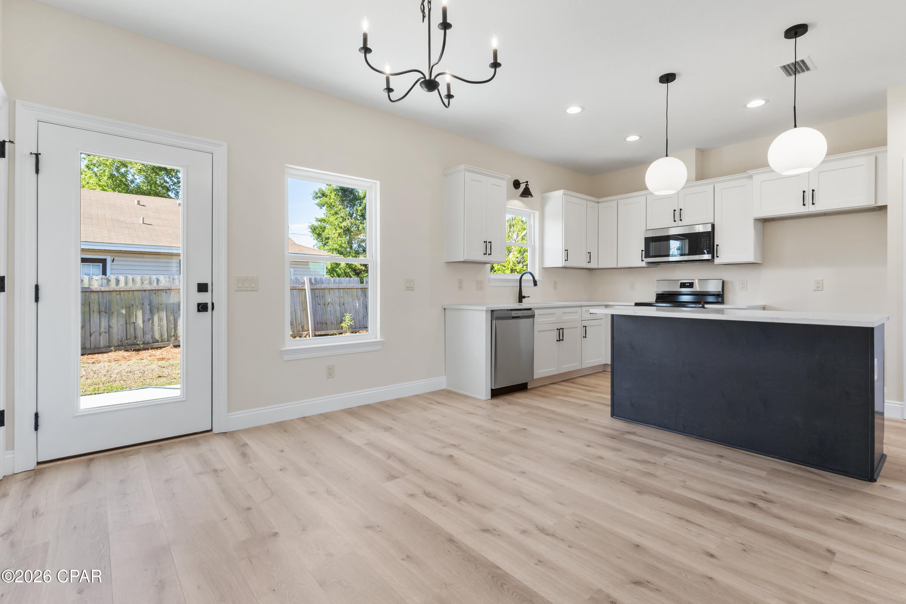 229 W 13 St, Panama City, FL 32401 photo