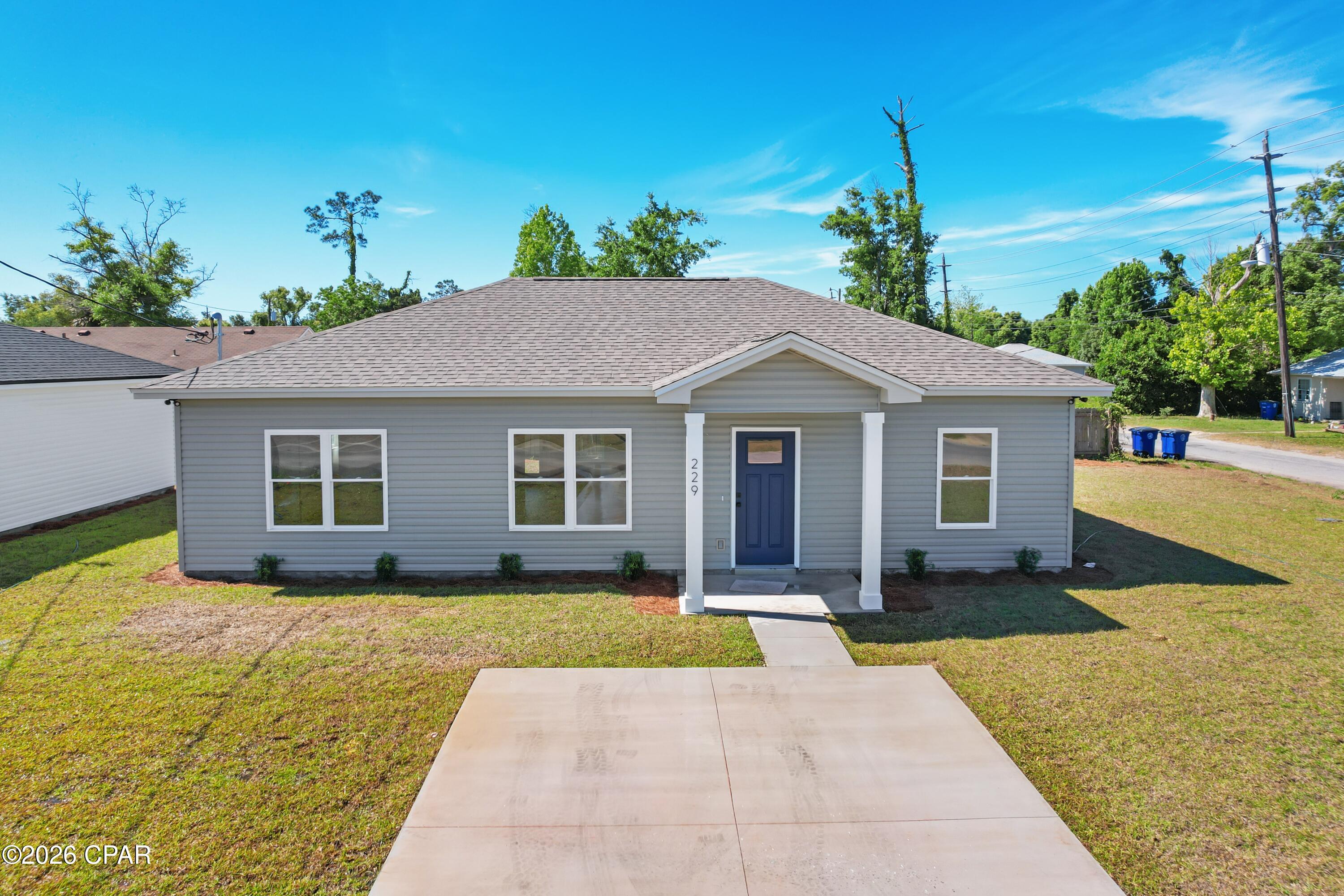 229 13 St, Panama City, FL 32401